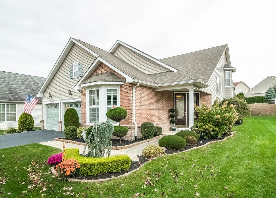 1st image of 547 Bennington Ln