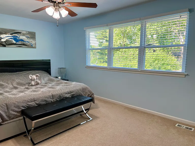 1126 N King Arthur Ct — Photo 17