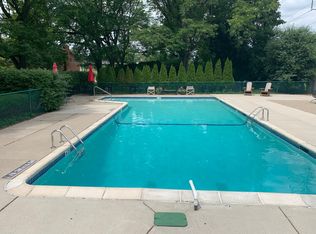 928 N Adams Rd UNIT 96, Birmingham, MI