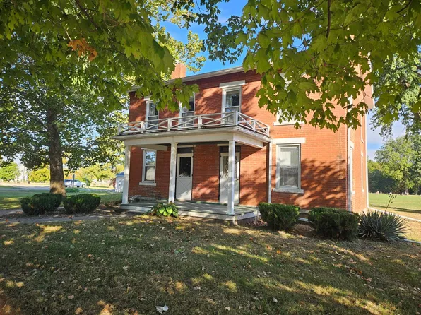 212 E Main St, Little York, IL 61453