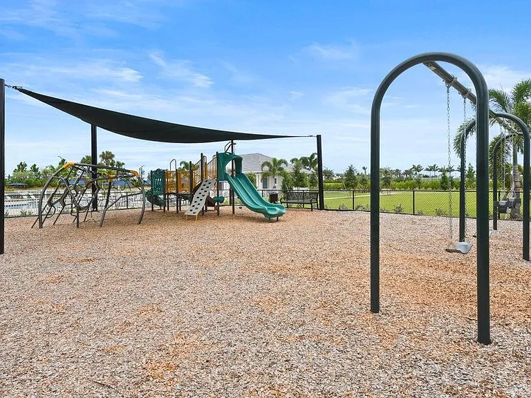 10437 SW Captiva Dr — Photo 57