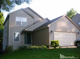 6445 Hatchery Rd, Waterford, MI 48329