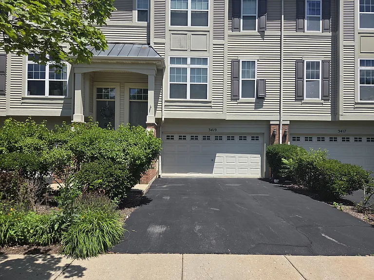 3419 Bradbury Cir — Photo 1