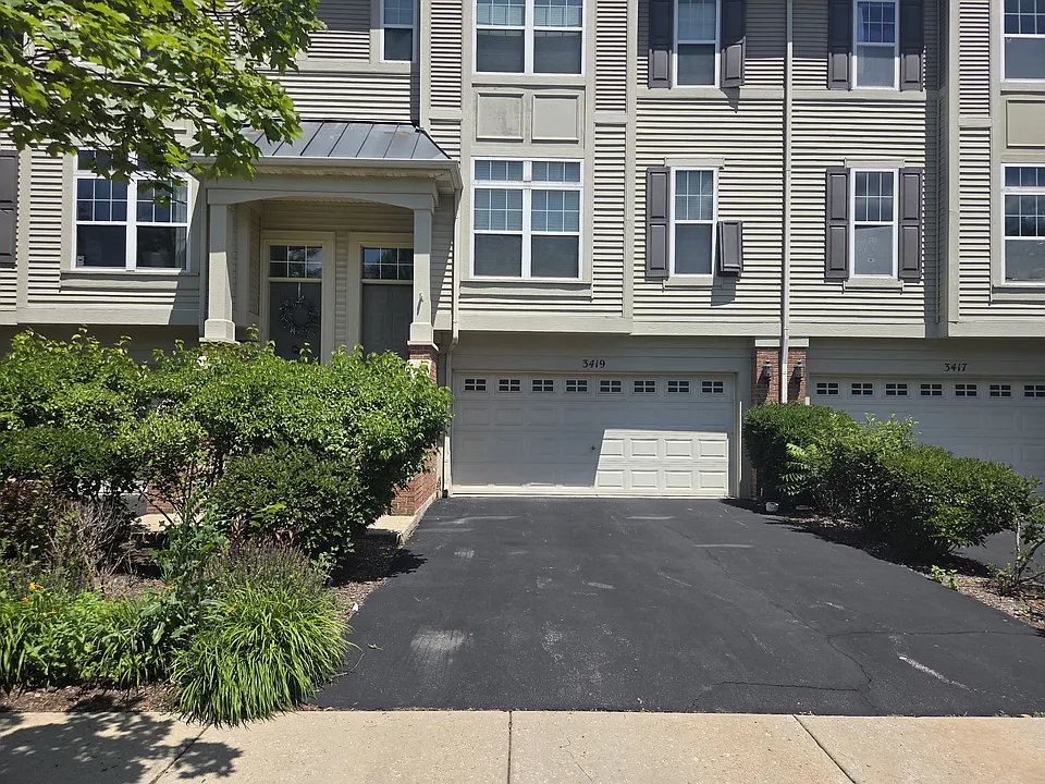 3419 Bradbury Cir