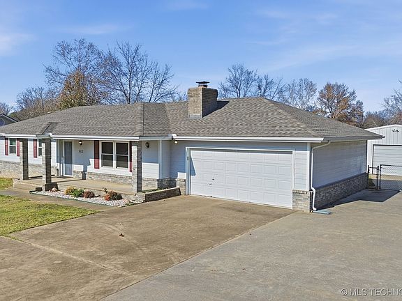 4th image of 1413 Orchard Dr