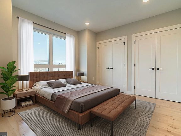 3rd image of 1514 N 26th St #3