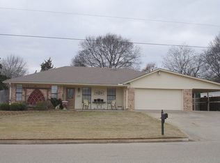 1205 Acapulco Ln, White Oak, TX 75693