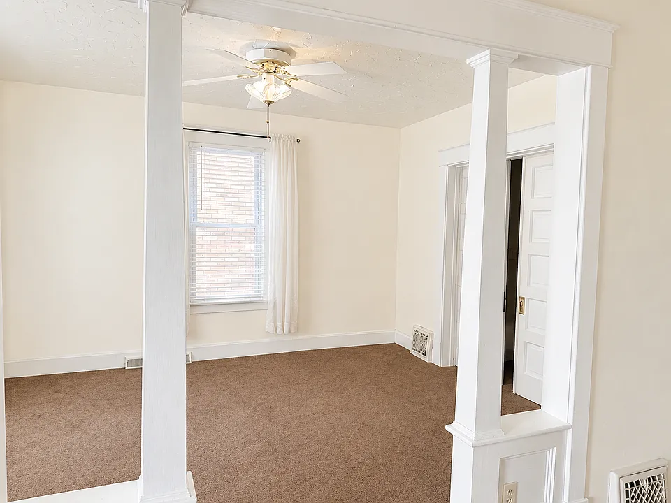 422 Franklin Ave #1