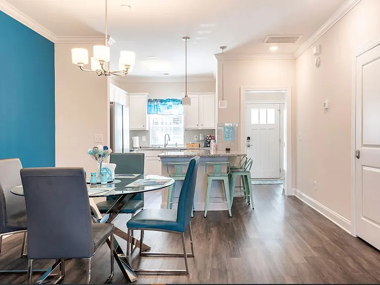 4357 Azalea Dr — Photo 8
