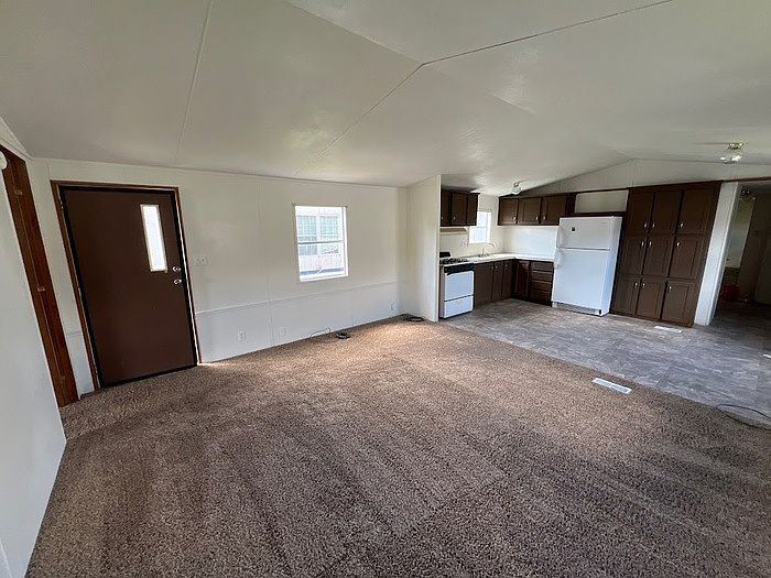 2nd image of 2524 Commonwealth Dr Lot 11