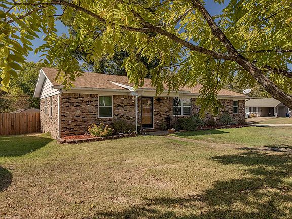 2nd image of 5913 La Mirado Dr