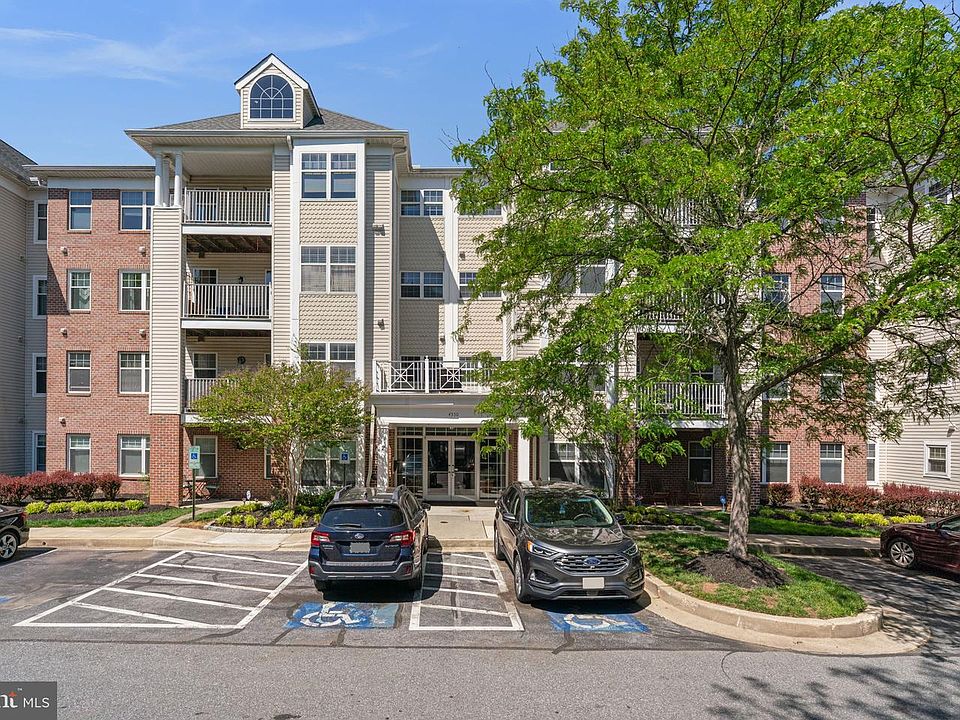 1st image of 4550 Chaucer Way Unit 406