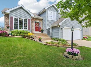 143 Marcie Dr, Brooklyn, WI 53521