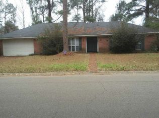 1511 Plantation Blvd, Jackson, MS 39211