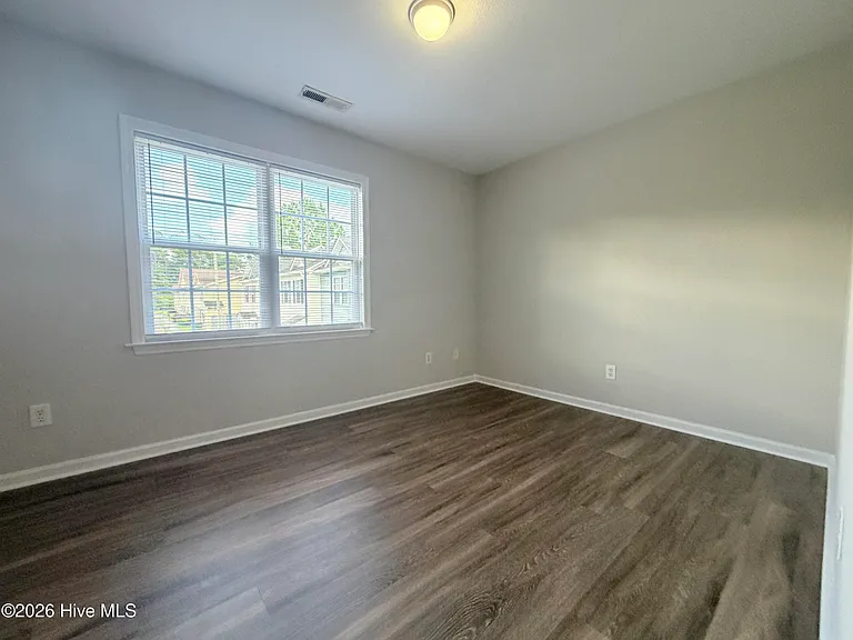 60 Rainbow Rd #2 — Photo 9