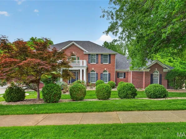 17731 Greystone Terrace Dr, Chesterfield, MO 63005