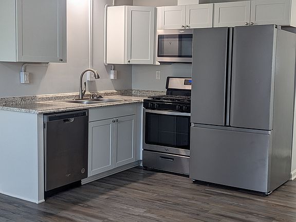 2nd image of 260 N Cleveland Park Dr #D