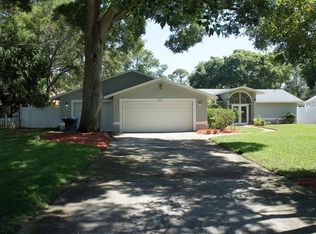 8010 Stimie Ave N, Saint Petersburg, FL 33710