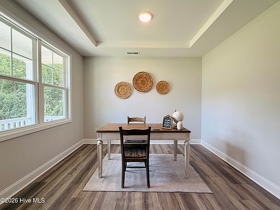 4th image of 110 Driftwood Ct.