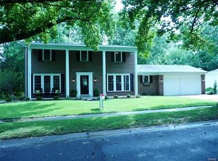 13166 Greenbough Dr, Saint Louis, MO 63146