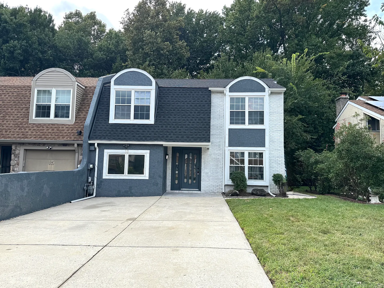 4 bed, 2.5 bath, 2022 sqft, $2,500 — Photo 1