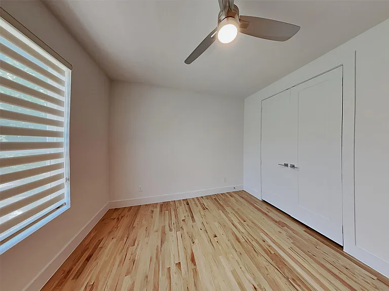2343 Vagas St — Photo 3