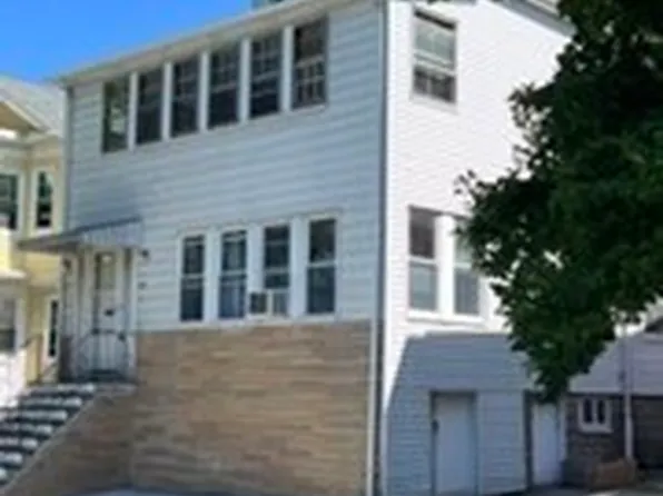 269 Alewife Brook Pkwy #2, Somerville, MA 02144
