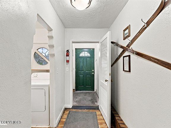 4th image of 1335 Ingra St