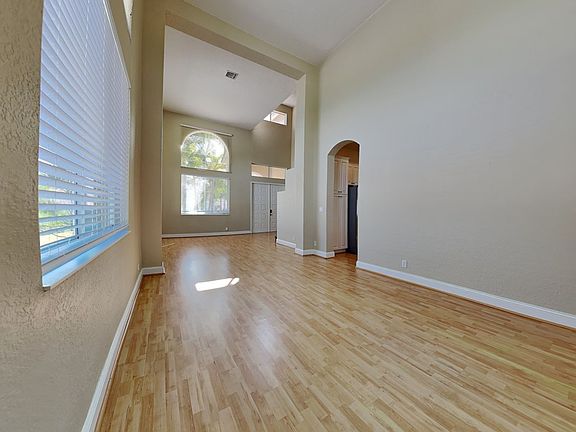 4th image of 4601 Mariners Cove Dr