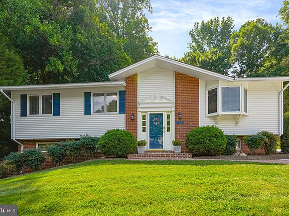 4th image of 5219 Pommeroy Dr