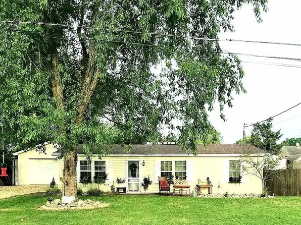 9550 McKinley Ave SE, East Sparta, OH 44626