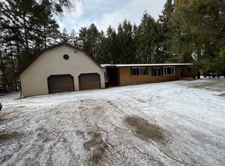 8530 N Sunset Dr, Two Rivers, WI 54241