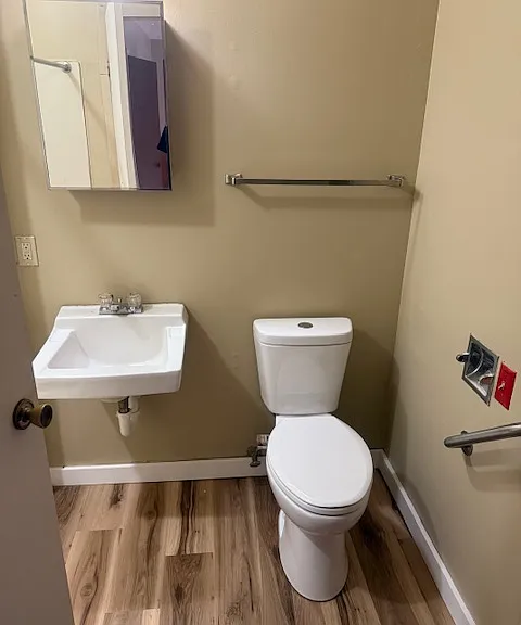 204 N Warren St — Photo 12