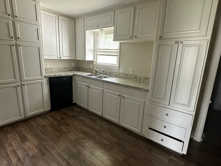 5404 Sabelle Ln — Photo 6