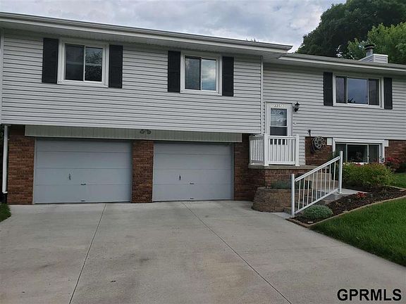 2nd image of 2201 Scarborough Dr