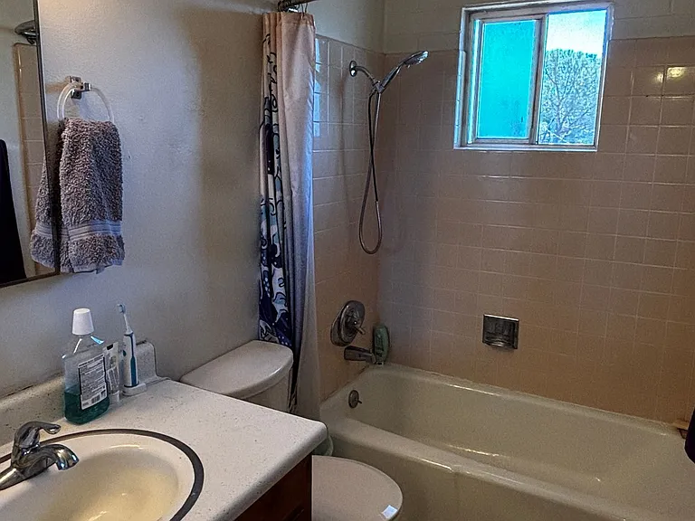 390 Cedar St #19 — Photo 8