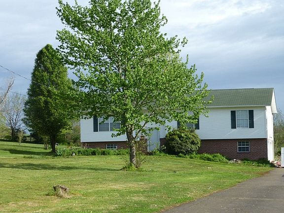 2nd image of 697 Ross Dr