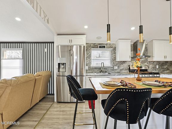 5th image of 73 Camino Rio