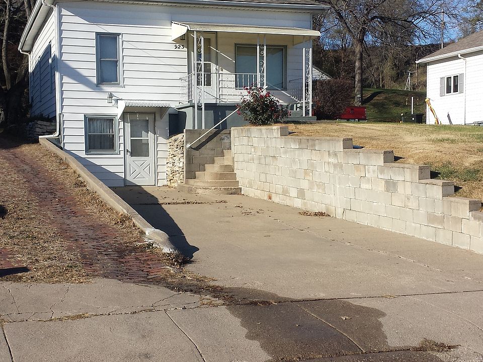 1st image of 923 Sunnyside Ave