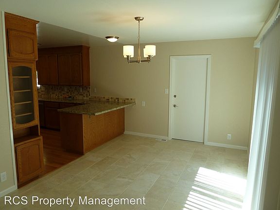 5th image of 5331 Taft Dr