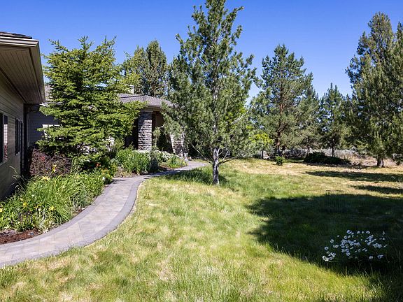 3rd image of 22275 White Peaks Dr