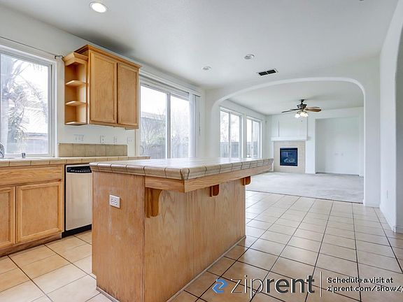 4th image of 8810 Vernaccia Ln