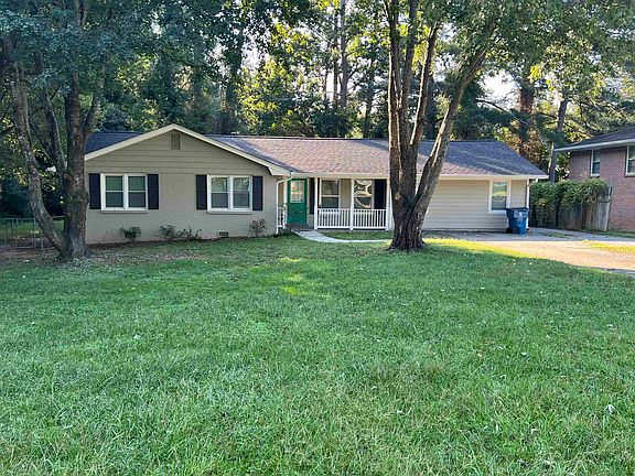 3rd image of 420 Lockridge Ln