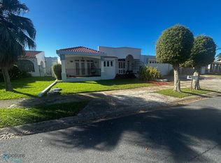 Dorado Calle Madre Perla #E8, Dorado, PR 00646