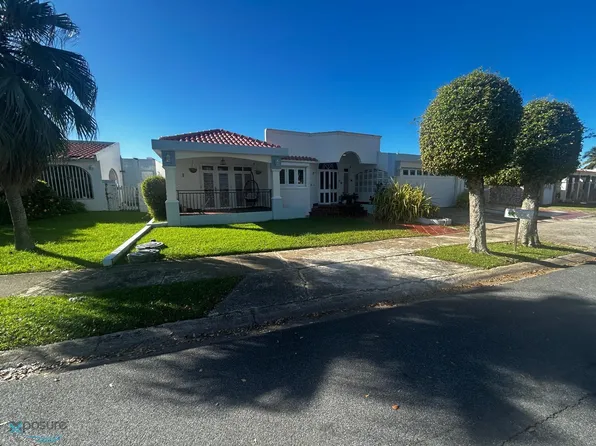 Dorado Calle Madre Perla #E8, Dorado, PR 00646