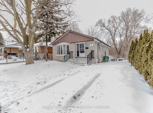 61 Mossbank Dr, Toronto, ON M1G 2C4