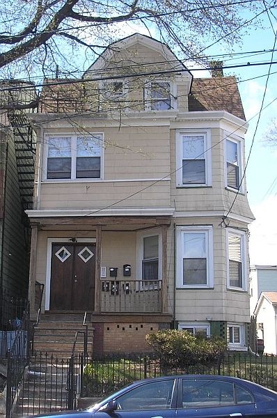 1st image of 1073 Sanford Ave