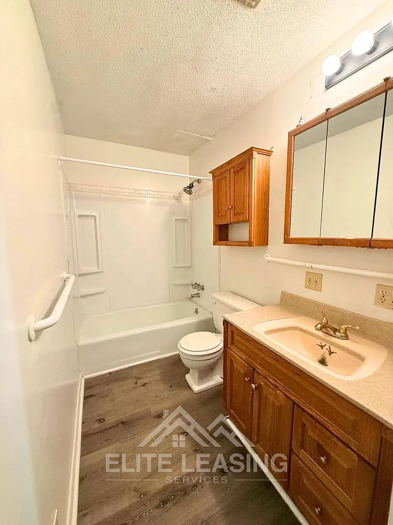 3312 SW 7th St. — Photo 3