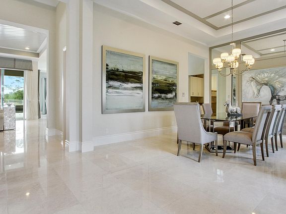 Inviting foyer and dining room