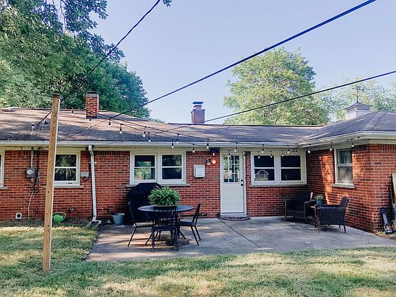2nd image of 61701 Fairland Dr